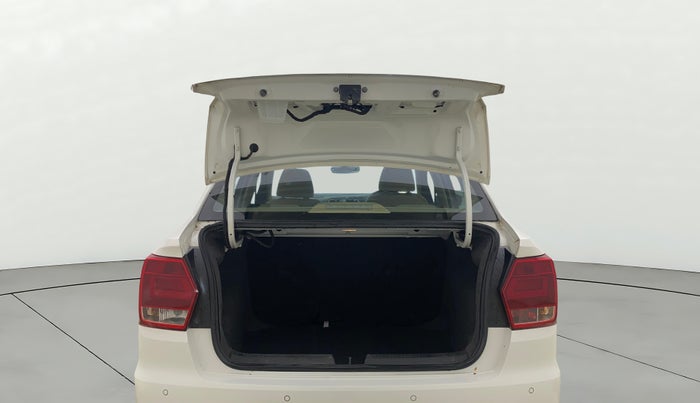 2017 Volkswagen Ameo HIGHLINE1.2L PLUS 16 ALLOY, Petrol, Manual, 83,634 km, Boot Door Open