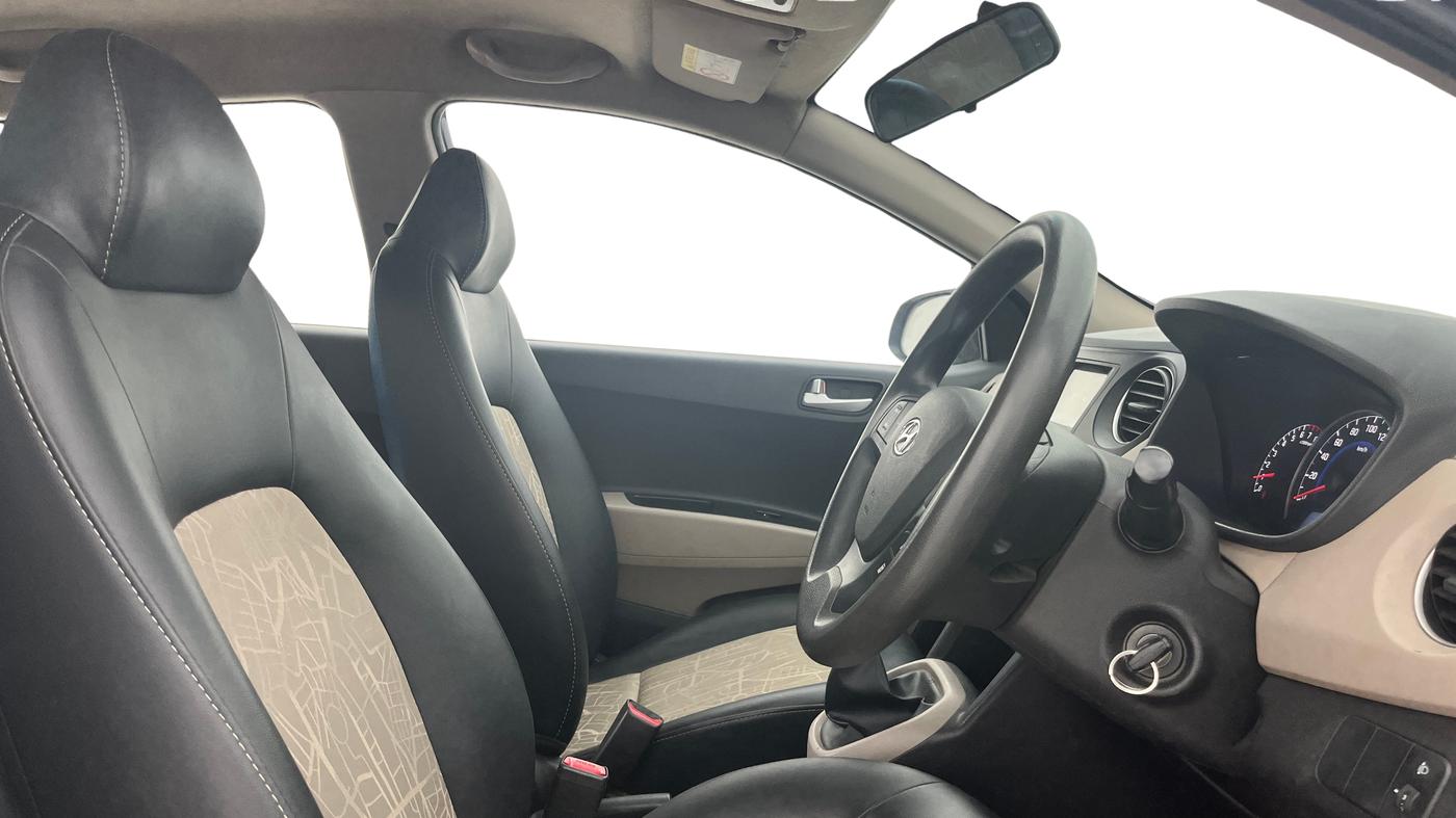 2017 Hyundai Grand i10 SPORTZ 1.2 KAPPA VTVT, Petrol, Manual, 51,124 km, Right Side Front Door Cabin