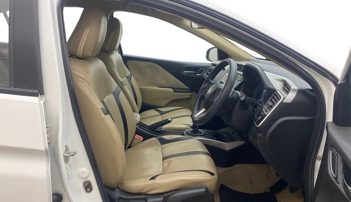 2018 Honda City 1.5L I-VTEC V MT, Petrol, Manual, 1,23,212 km, Right Side Front Door Cabin