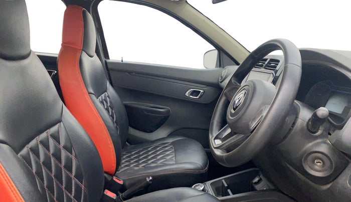 2020 Renault Kwid RXT 1.0 AMT (O), Petrol, Automatic, 1,19,976 km, Right Side Front Door Cabin