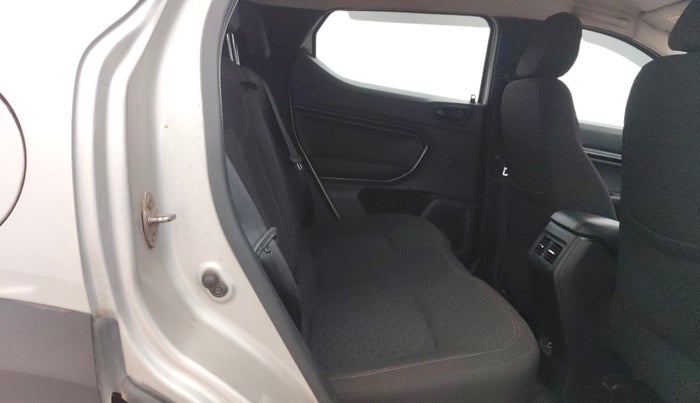 2022 Renault Kiger RXZ MT, Petrol, Manual, 40,096 km, Right Side Rear Door Cabin