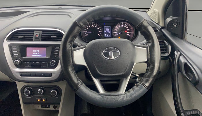 2017 Tata Tiago XT PETROL, Petrol, Manual, 37,680 km, Steering Wheel Close Up