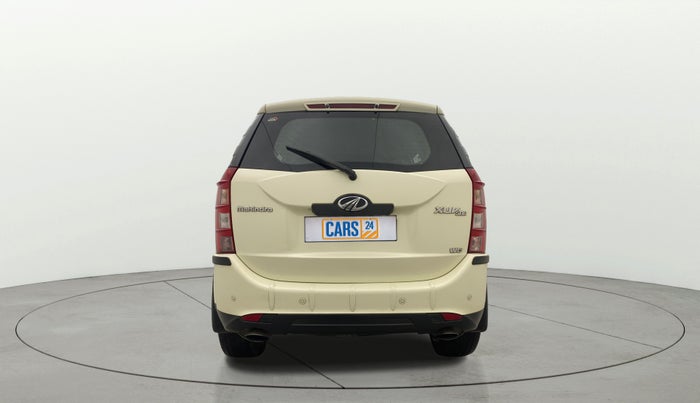 2014 Mahindra XUV500 W6, Diesel, Manual, 1,22,180 km, Back/Rear