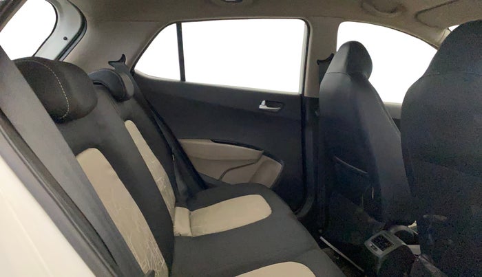 2015 Hyundai Grand i10 ASTA 1.2 KAPPA VTVT, Petrol, Manual, 77,615 km, Right Side Rear Door Cabin