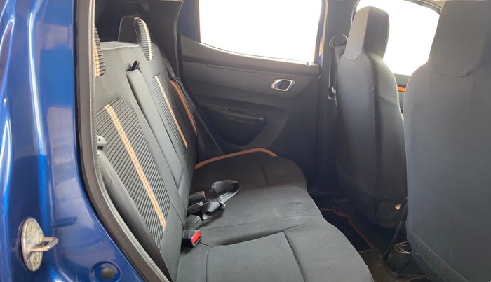 2020 Renault Kwid CLIMBER 1.0 (O), Petrol, Manual, 35,206 km, Right Side Rear Door Cabin