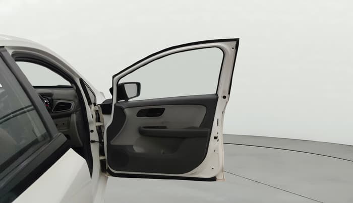 2020 Tata ALTROZ XE PETROL, Petrol, Manual, 80,255 km, RHS Front Door