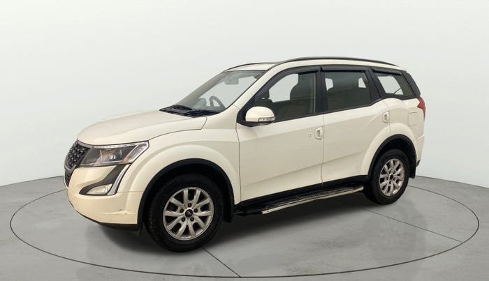 2018 Mahindra XUV500 W9 AT, Diesel, Automatic, 99,055 km, Left Front Diagonal