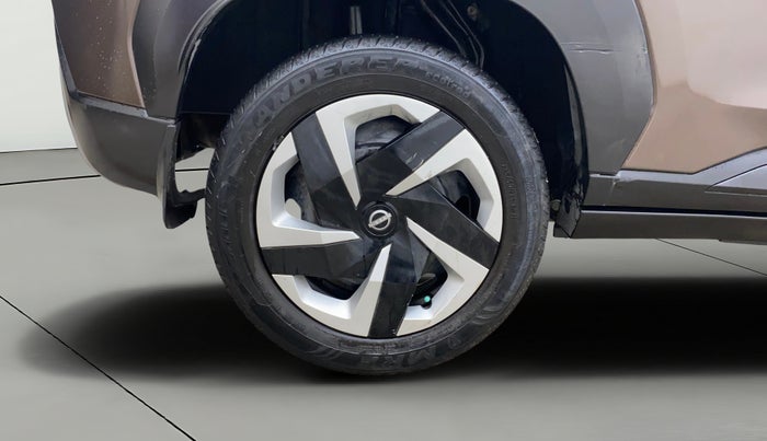 2021 Nissan MAGNITE XL, Petrol, Manual, 76,594 km, Right Rear Wheel