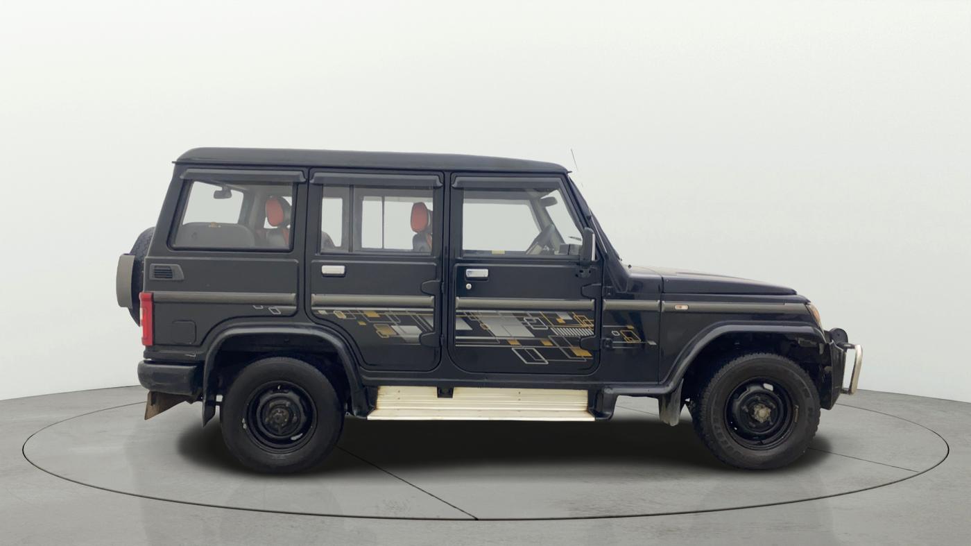 2012 Mahindra Bolero ZLX BS IV, Diesel, Manual, 1,07,666 km, Right Side View