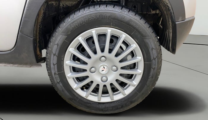 2016 Mahindra Kuv100 K4 PLUS 6 STR, Petrol, Manual, 70,946 km, Left Rear Wheel