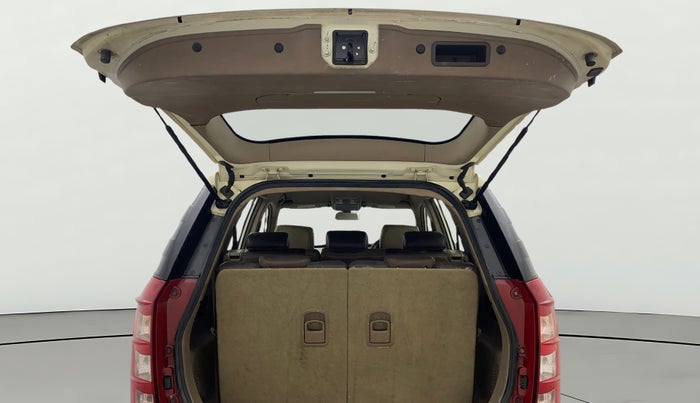 2012 Mahindra XUV500 W8 AWD, Diesel, Manual, 1,23,095 km, Boot Door Open