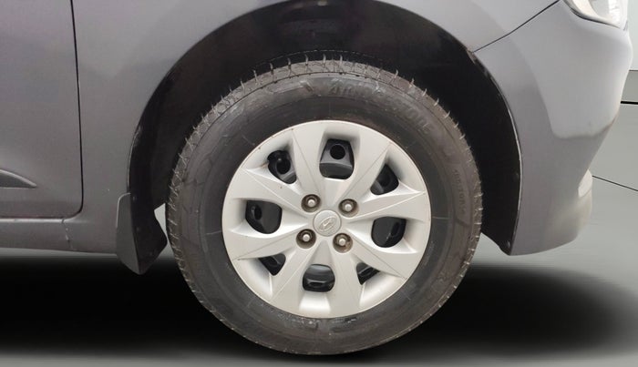 2016 Hyundai Elite i20 SPORTZ 1.2, Petrol, Manual, 29,742 km, Right Front Wheel