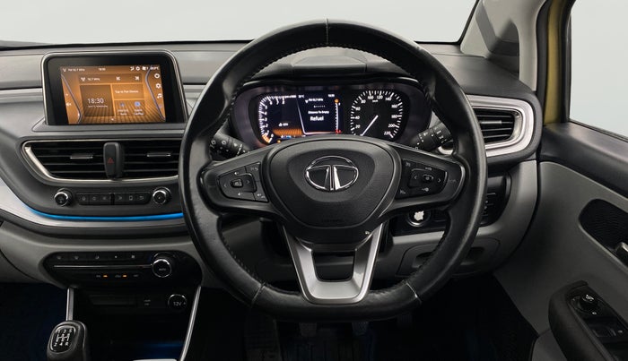 2020 Tata ALTROZ XZ PETROL, Petrol, Manual, 25,134 km, Steering Wheel Close Up