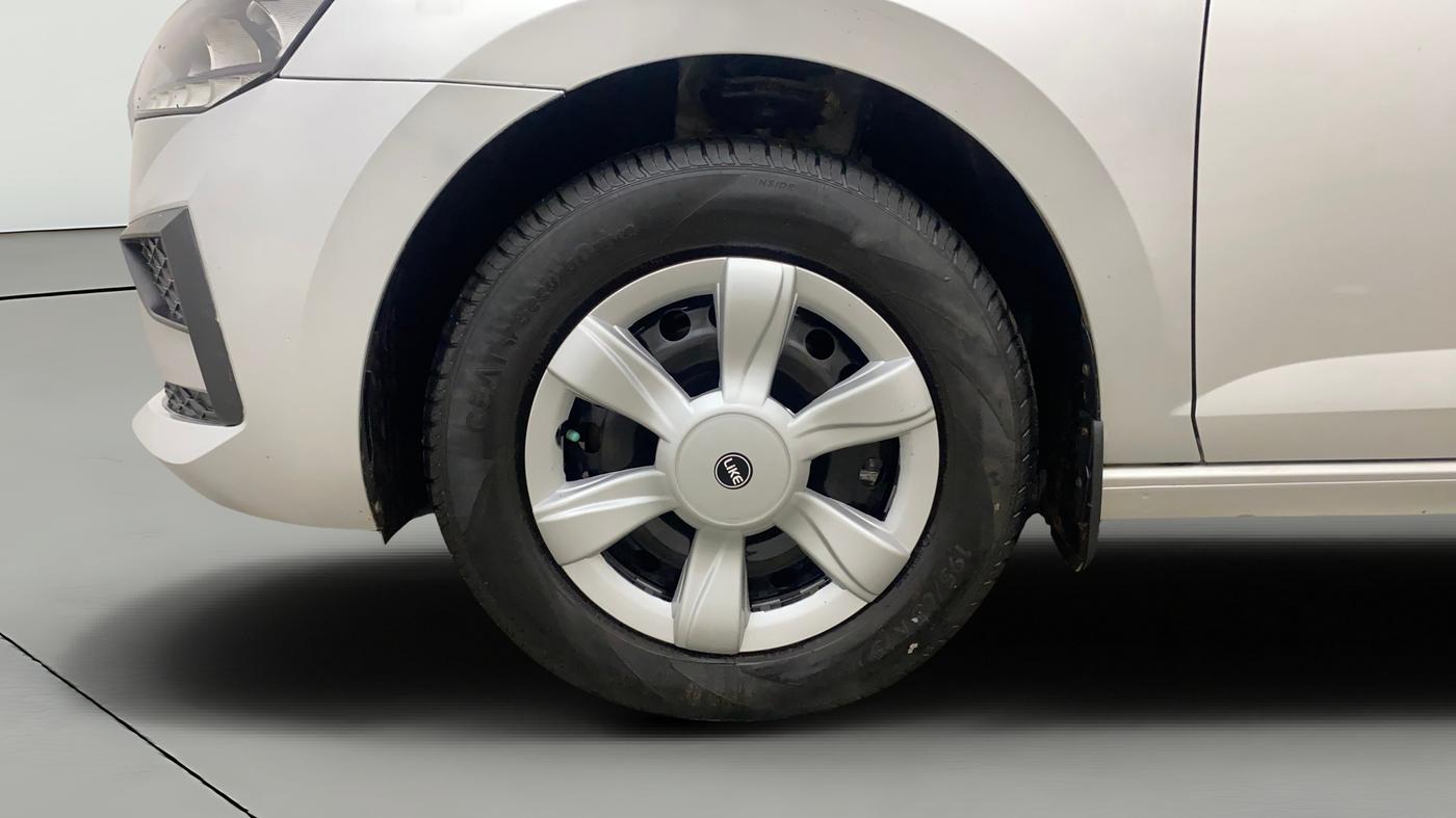2022 Skoda SLAVIA ACTIVE 1.0L TSI MT, Petrol, Manual, 69,928 km, Left Front Wheel