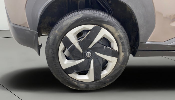 2021 Nissan MAGNITE XL, Petrol, Manual, 18,808 km, Right Rear Wheel