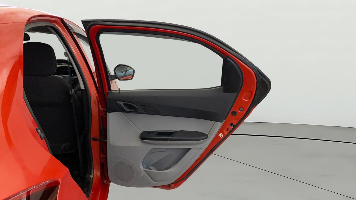 2020 Tata Tiago XT PETROL, Petrol, Manual, 46,818 km, RHS Rear Door