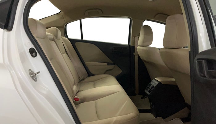 2022 Honda City 1.5L I-VTEC SV, Petrol, Manual, 44,398 km, Right Side Rear Door Cabin