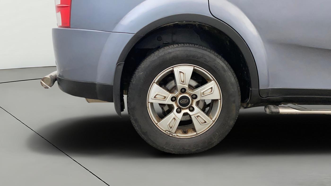 2014 Mahindra XUV500 W8, Diesel, Manual, 86,374 km, Right Rear Wheel