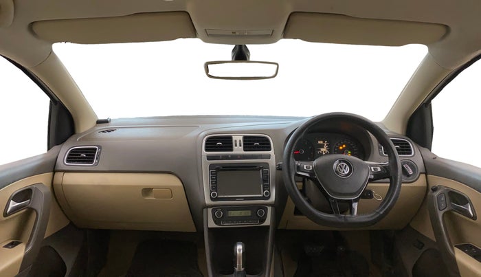 2016 Volkswagen Vento HIGHLINE PETROL AT, Petrol, Automatic, 58,985 km, Dashboard