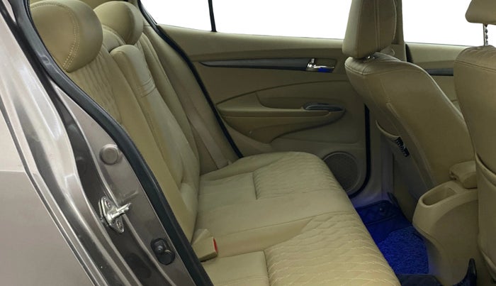 2013 Honda City 1.5L I-VTEC V MT, Petrol, Manual, 1,00,974 km, Right Side Rear Door Cabin