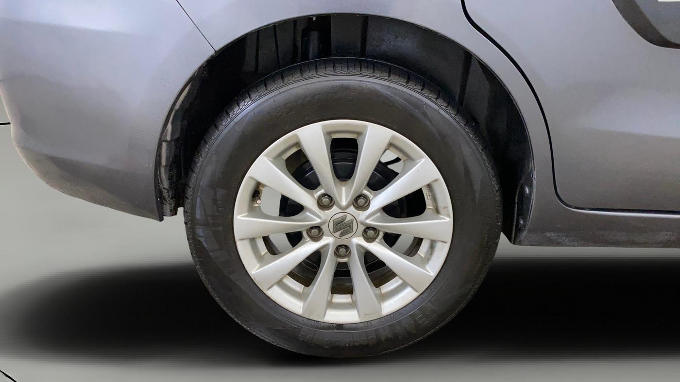 2014 Maruti Ertiga ZXI, Petrol, Manual, 96,389 km, Right Rear Wheel