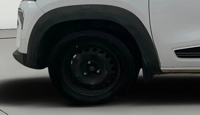 2024 Renault Kwid RXT 1.0 AMT, Petrol, Automatic, 18,999 km, Left Front Wheel