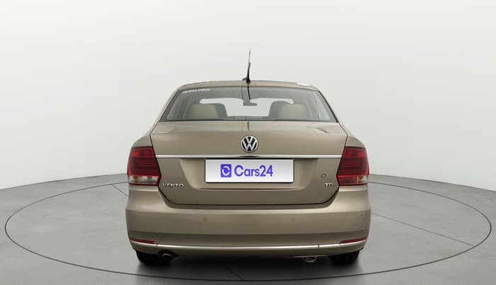 2016 Volkswagen Vento HIGHLINE 1.5 AT, Diesel, Automatic, 1,22,532 km, Back/Rear