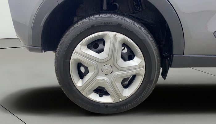 2022 Tata NEXON XM SUNROOF PETROL, Petrol, Manual, 16,608 km, Right Rear Wheel