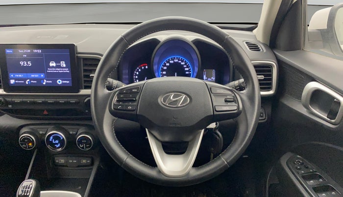 2022 Hyundai VENUE SX 1.0 TURBO, Petrol, Manual, 18,765 km, Steering Wheel Close Up