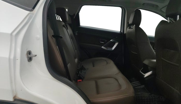 2020 Tata Harrier XZA PLUS 2.0L, Diesel, Automatic, 64,403 km, Right Side Rear Door Cabin