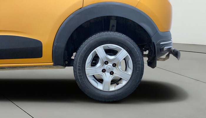 2019 Renault TRIBER RXZ, Petrol, Manual, 51,517 km, Left Rear Wheel