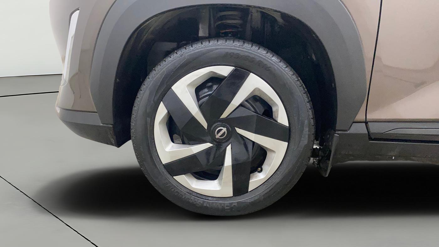 2021 Nissan MAGNITE XL TURBO CVT, Petrol, Automatic, 18,244 km, Left Front Wheel