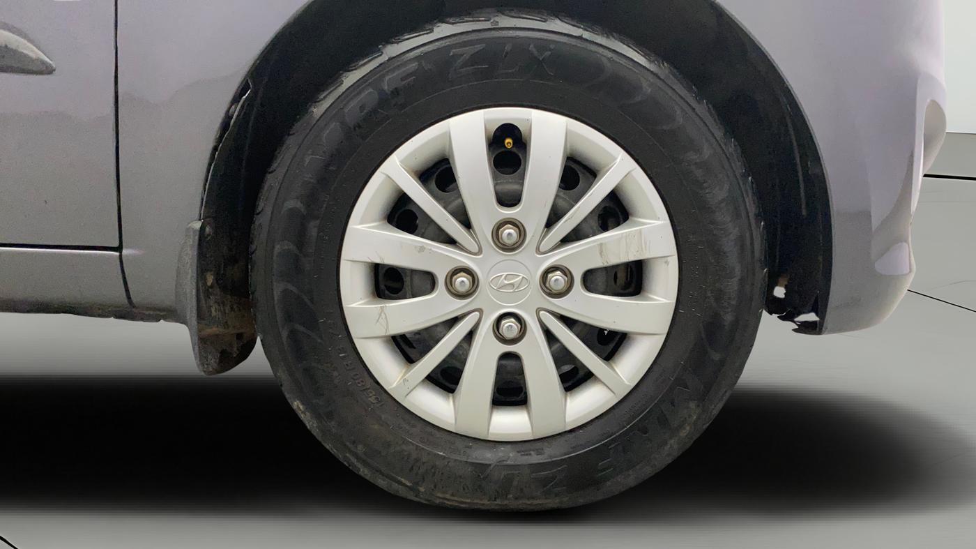 2013 Hyundai i10 MAGNA 1.2, Petrol, Manual, 98,231 km, Right Front Wheel