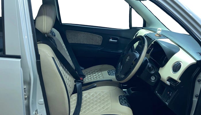 2018 Maruti Wagon R 1.0 VXI AMT, Petrol, Automatic, 88,582 km, Right Side Front Door Cabin