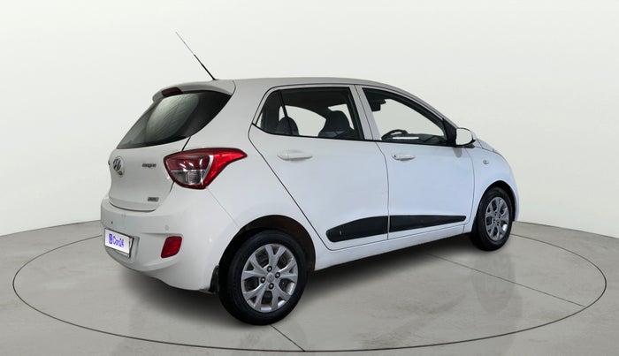 2016 Hyundai Grand i10 MAGNA AT 1.2 KAPPA VTVT, Petrol, Automatic, 54,688 km, Right Back Diagonal