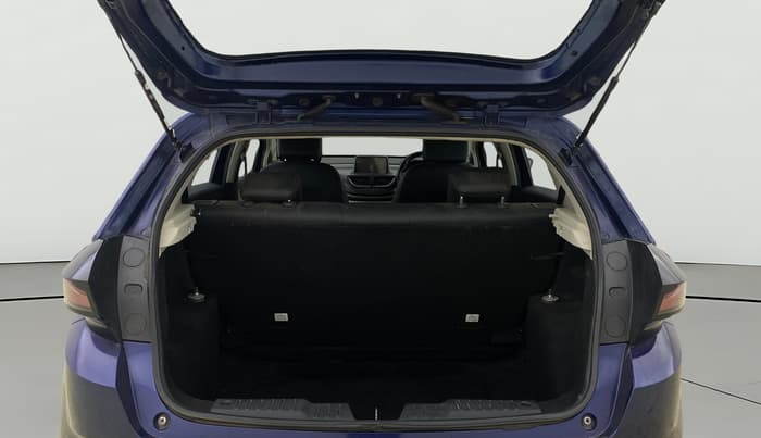 2022 Tata ALTROZ XZA PLUS, Petrol, Automatic, 30,949 km, Boot Open Zoomed View