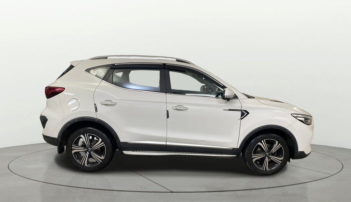 2022 MG ASTOR SHARP 1.5 MT, Petrol, Manual, 17,721 km, Right Side View