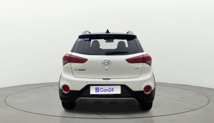 2018 Hyundai i20 Active 1.2 SX, Petrol, Manual, 32,892 km, Back/Rear