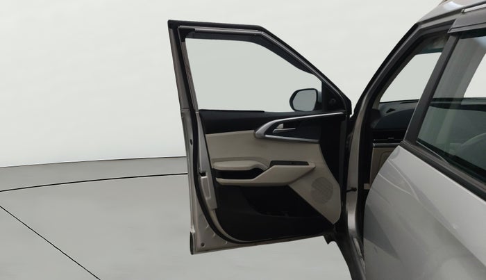 2023 KIA CARENS PREMIUM 1.5 PETROL 7 STR, Petrol, Manual, 16,676 km, LHS Front Door