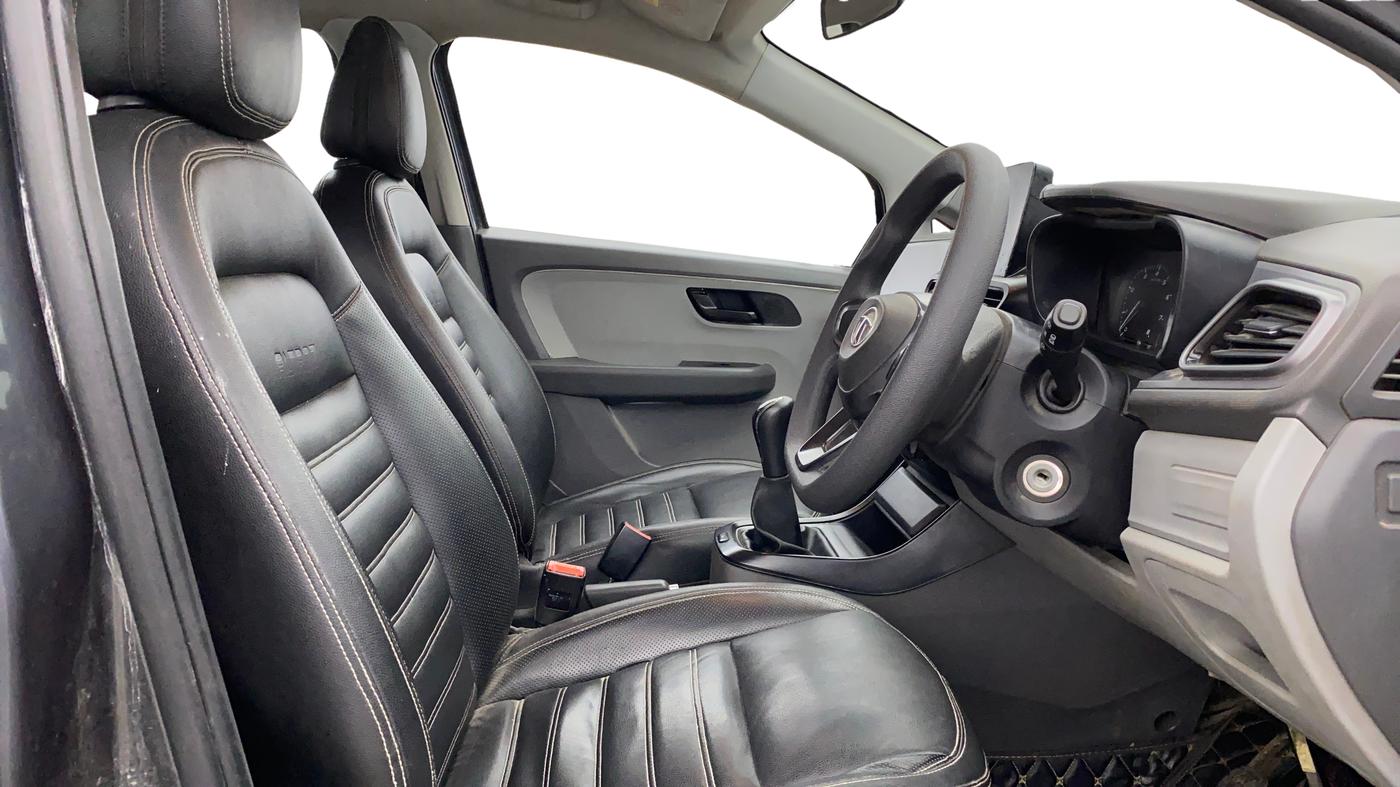 2021 Tata ALTROZ XT PETROL, Petrol, Manual, 64,673 km, Right Side Front Door Cabin