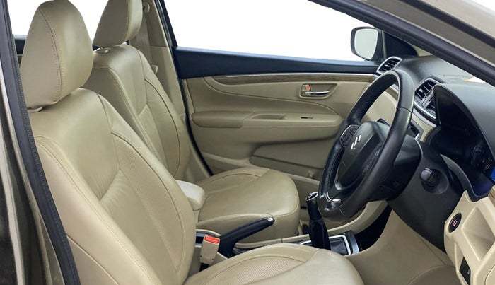 2020 Maruti Ciaz ALPHA 1.5 SHVS PETROL, Petrol, Manual, 40,659 km, Right Side Front Door Cabin