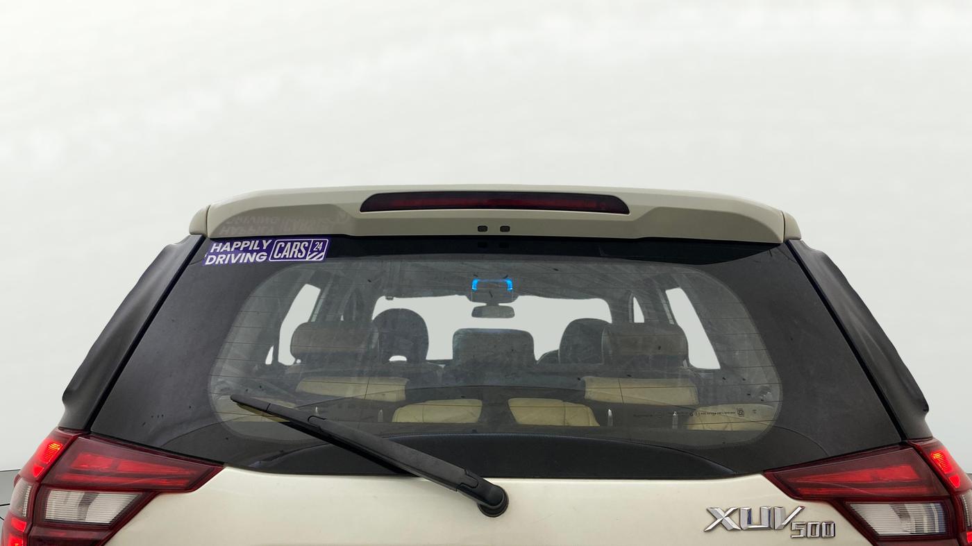 2021 Mahindra XUV500 W7 AT, Diesel, Automatic, 1,25,597 km, Rear Windshield