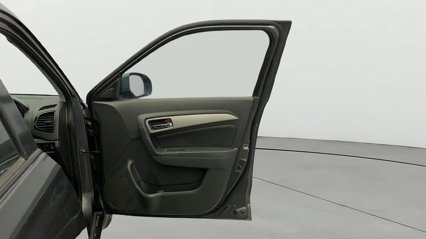 2017 Maruti Vitara Brezza ZDI, Diesel, Manual, 55,359 km, RHS Front Door