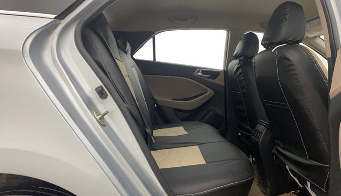 2019 Hyundai Elite i20 SPORTZ PLUS  1.2 CVT, Petrol, Automatic, 91,121 km, Right Side Rear Door Cabin