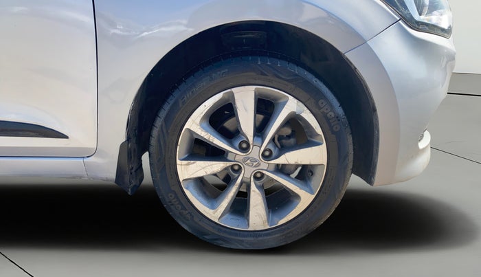 2017 Hyundai Elite i20 ASTA 1.2 (O), Petrol, Manual, 87,263 km, Right Front Wheel