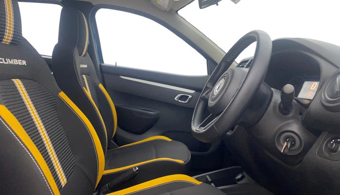 2022 Renault Kwid CLIMBER AMT 1.0, Petrol, Automatic, 17,975 km, Right Side Front Door Cabin