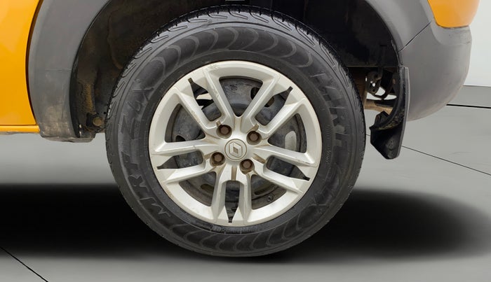 2019 Renault TRIBER RXT, Petrol, Manual, 84,291 km, Left Rear Wheel