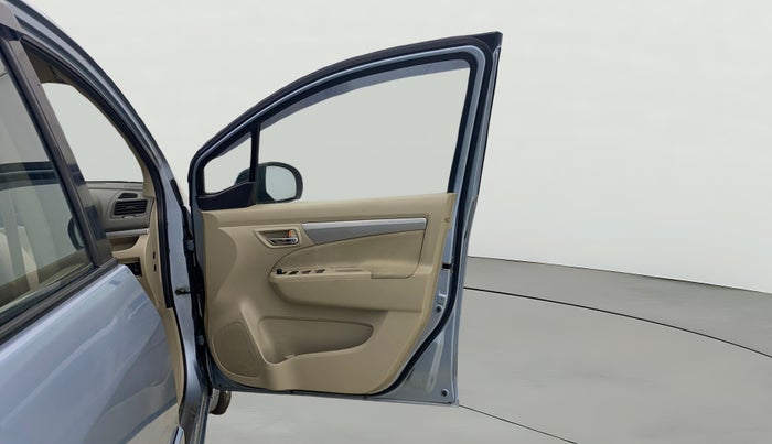 2017 Maruti Ertiga VXI, Petrol, Manual, 83,493 km, RHS Front Door