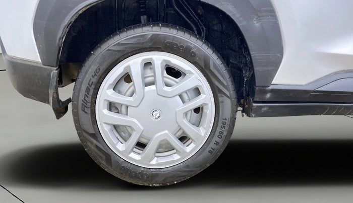 2021 Nissan MAGNITE XE, Petrol, Manual, 1,12,912 km, Right Rear Wheel