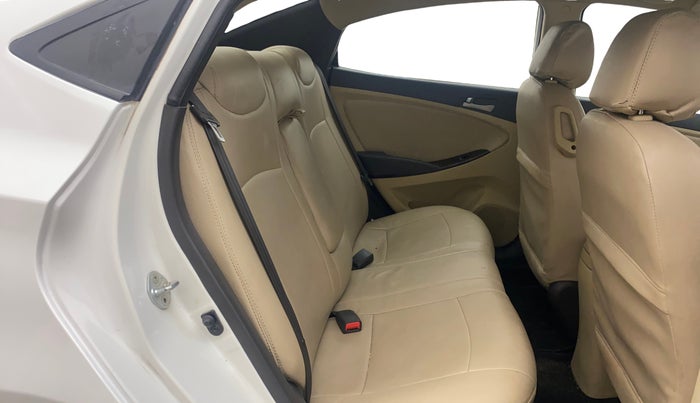 2017 Hyundai Verna 1.6 VTVT SX, Petrol, Manual, 60,315 km, Right Side Rear Door Cabin